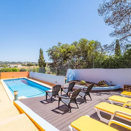 Laranja בית נופש