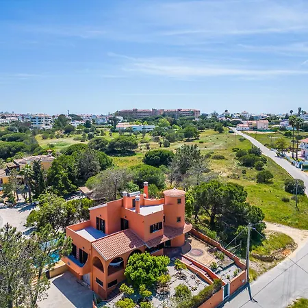 Villa Laranja